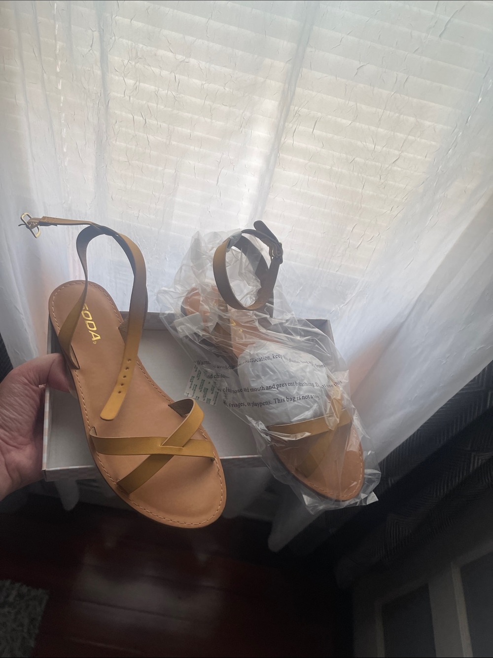 Moda Mustard Yellow Crisscross Strap Ankle-Sling Sandals